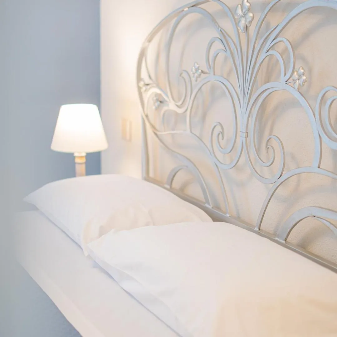 La Vedetta Apartment Luras Homestay